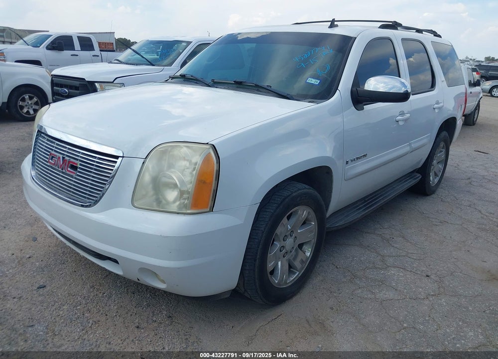 2007 GMC YUKON SLT VIN: 1GKFC13097R217138