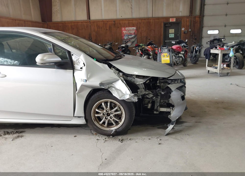 2021 TOYOTA PRIUS PRIME VIN: JTDKAMFP3M3166390