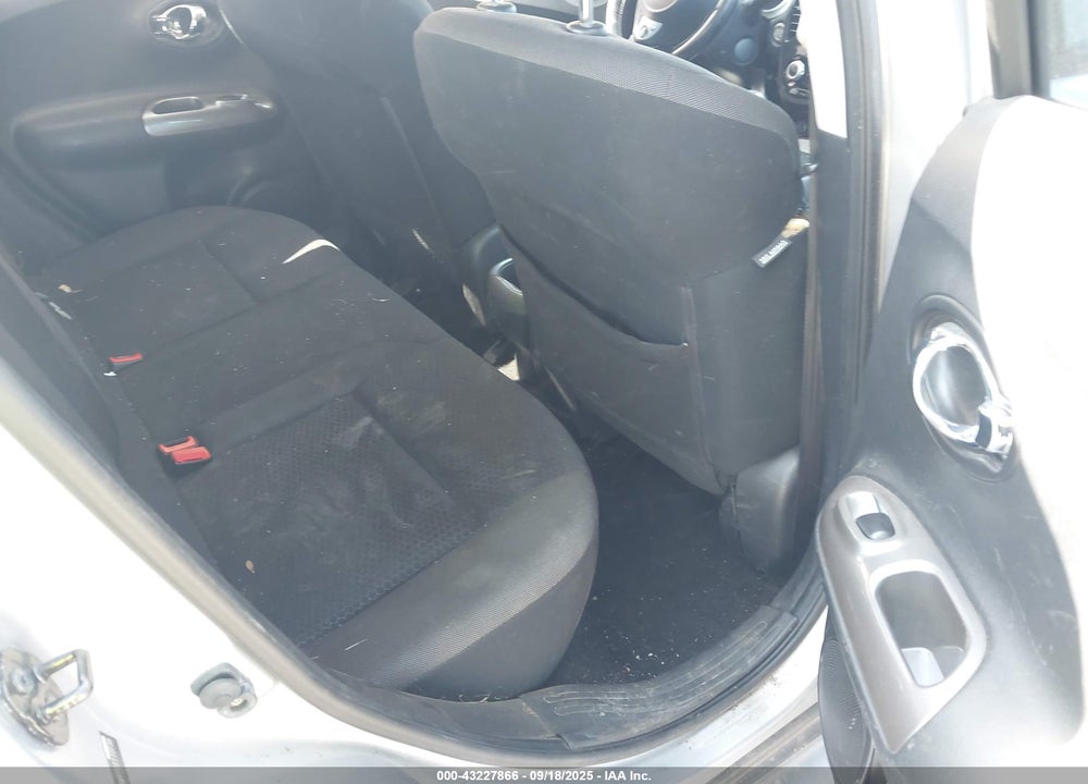 2012 NISSAN JUKE VIN: JN8AF5MV7CT110735