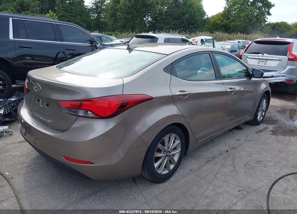2016 HYUNDAI ELANTRA VIN: 5NPDH4AE0GH749079