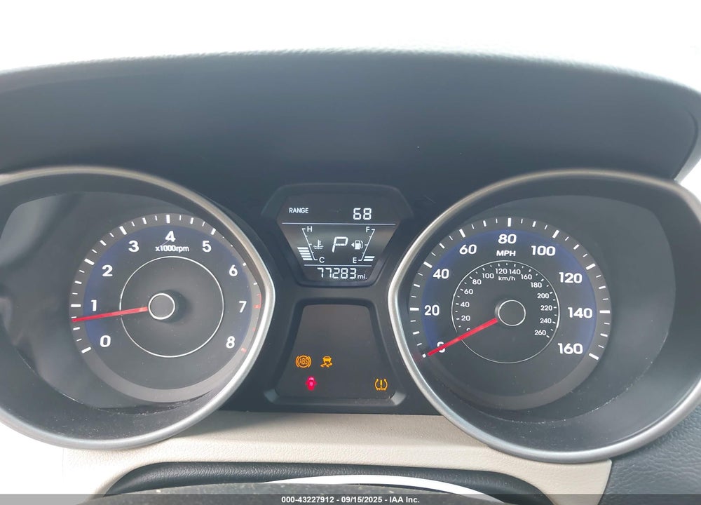 2016 HYUNDAI ELANTRA VIN: 5NPDH4AE0GH749079