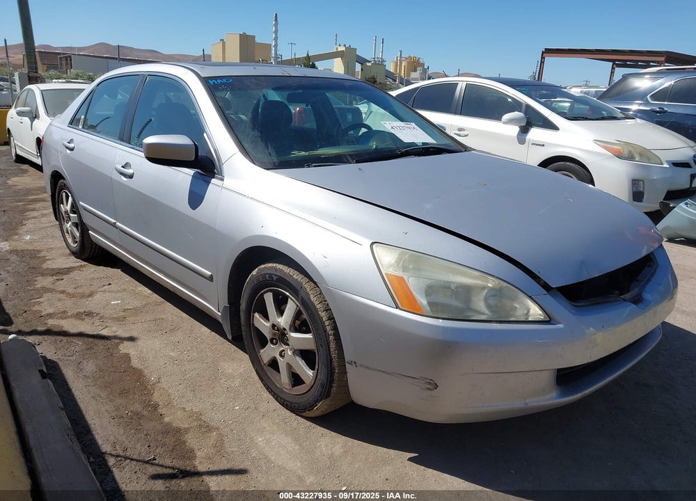 2005 HONDA ACCORD 3.0 EX VIN: 1HGCM66585A075393
