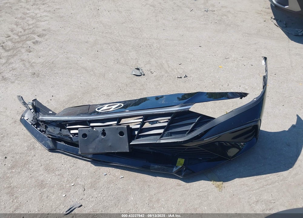 2025 HYUNDAI ELANTRA SE VIN: KMHLL4DG9SU874339