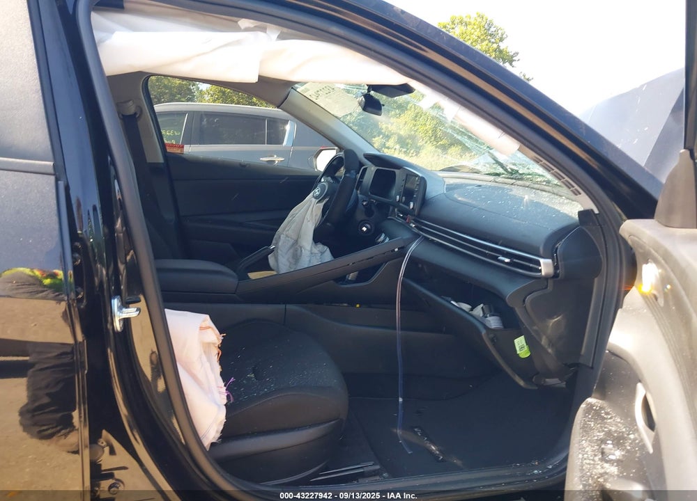 2025 HYUNDAI ELANTRA SE VIN: KMHLL4DG9SU874339