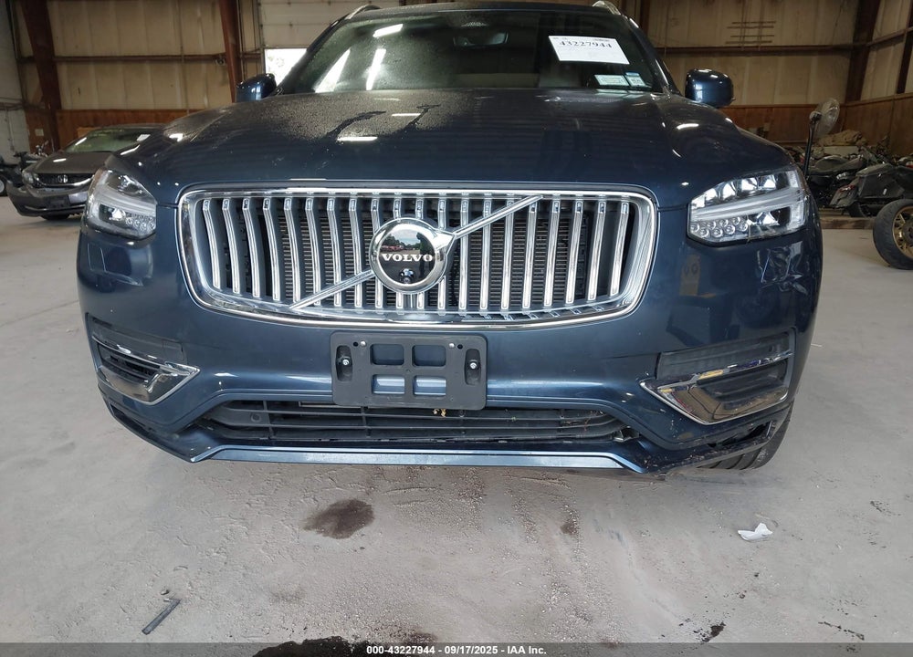 2024 VOLVO XC90 RECHARGE PLUG-IN HYBRID T8 ULTIMATE BRIGHT THEME 7-SEATER VIN: YV4H60CF8R1210674