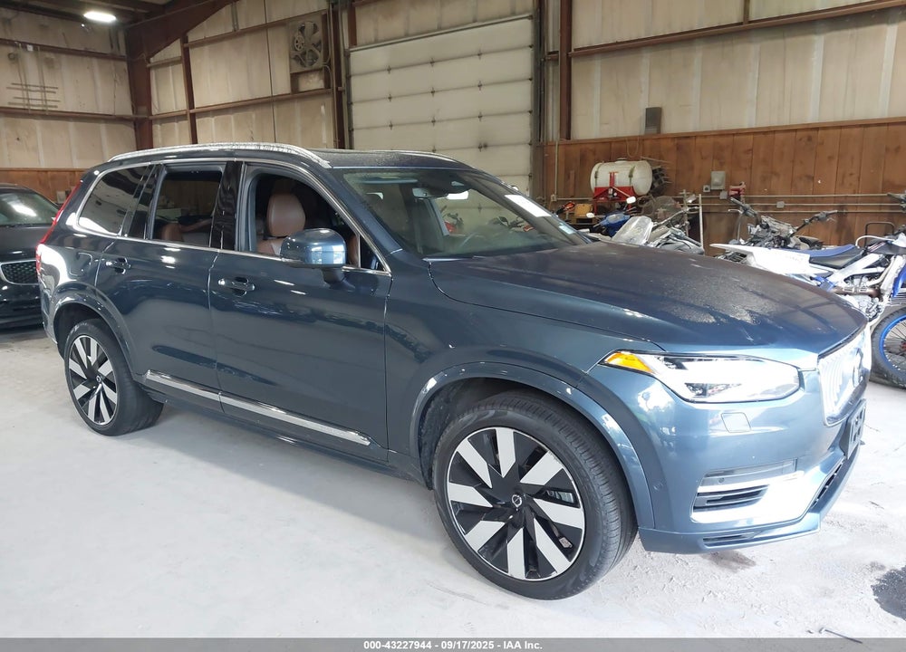 2024 VOLVO XC90 RECHARGE PLUG-IN HYBRID T8 ULTIMATE BRIGHT THEME 7-SEATER VIN: YV4H60CF8R1210674