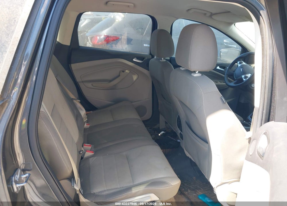 2015 FORD ESCAPE VIN: 1FMCU0GX5FUA48739
