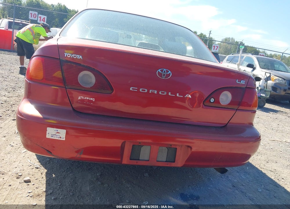 2001 TOYOTA COROLLA VIN: 2T1BR12E31C498862