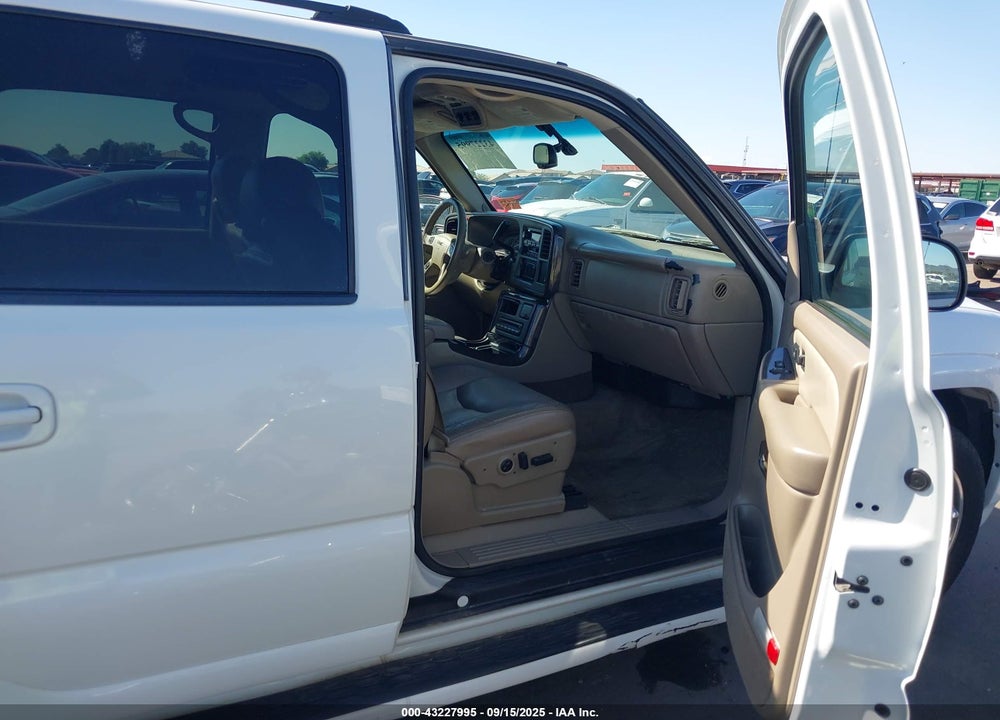 2003 GMC YUKON XL 1500 DENALI VIN: 1GKFK66U53J196702