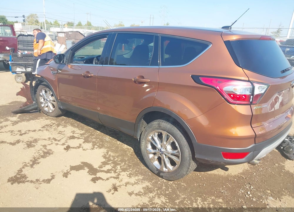 2017 FORD ESCAPE SE VIN: 1FMCU0GDXHUA21318