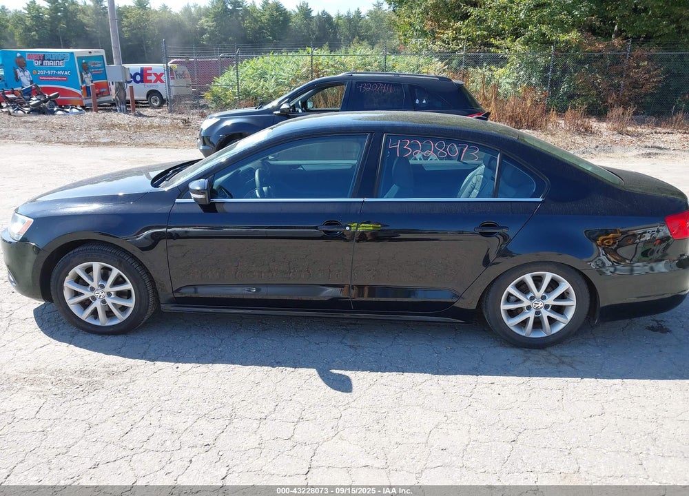 2014 VOLKSWAGEN JETTA 1.8T SE VIN: 3VWD17AJ6EM202499