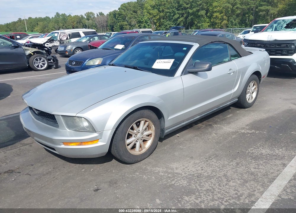2008 FORD MUSTANG V6 DELUXE/V6 PREMIUM VIN: 1ZVHT84N485165530