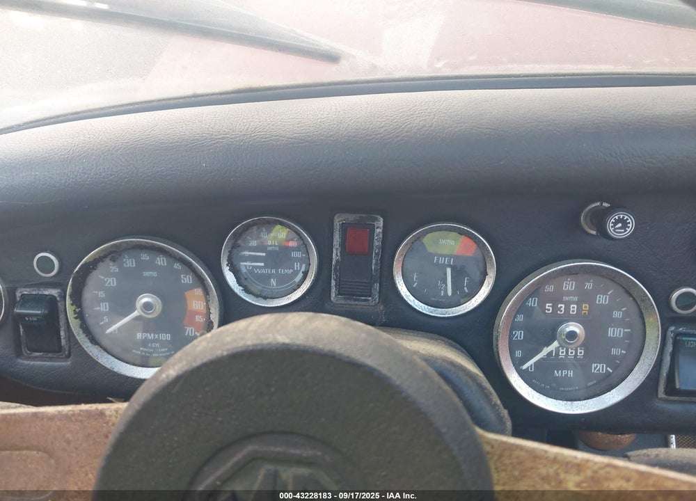 1974 MG MIDGET VIN: GAN5UE152624G
