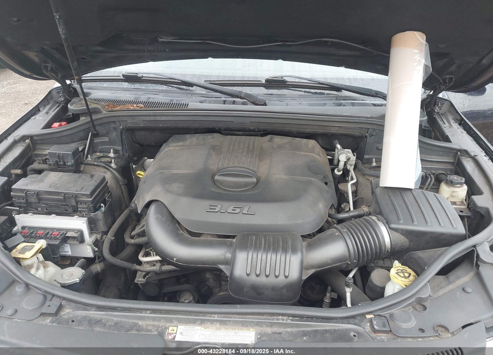 2011 JEEP GRAND CHEROKEE VIN: 1J4RR4GG5BC515028