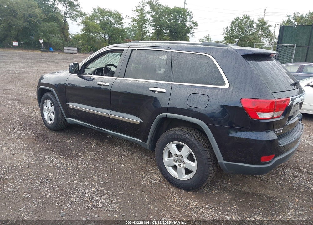 2011 JEEP GRAND CHEROKEE VIN: 1J4RR4GG5BC515028