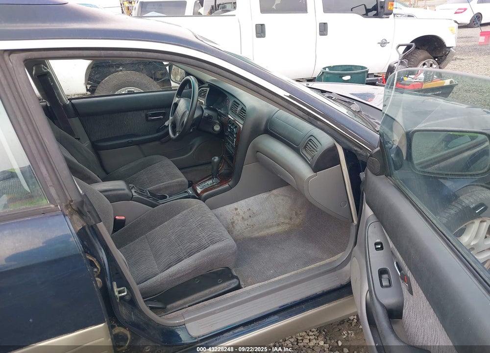 2000 SUBARU OUTBACK VIN: 4S3BH6654Y7624717