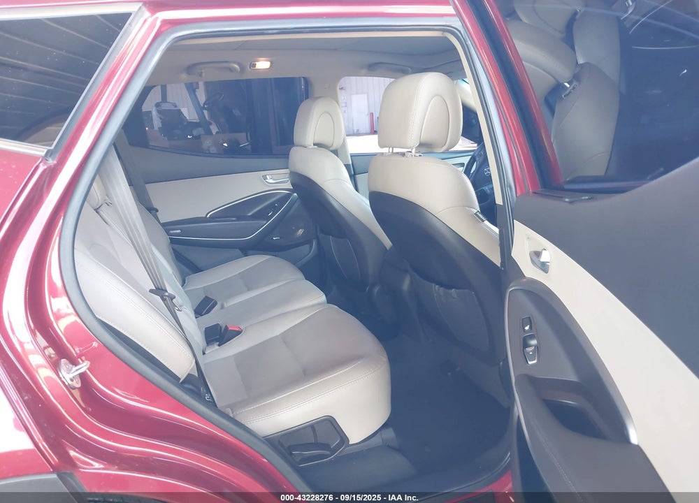 2017 HYUNDAI SANTA FE VIN: 5XYZW4LA2HG475950