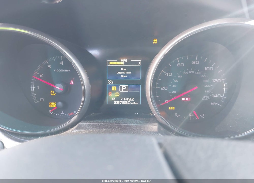 2015 SUBARU LEGACY 2.5I VIN: 4S3BNAA68F3010947