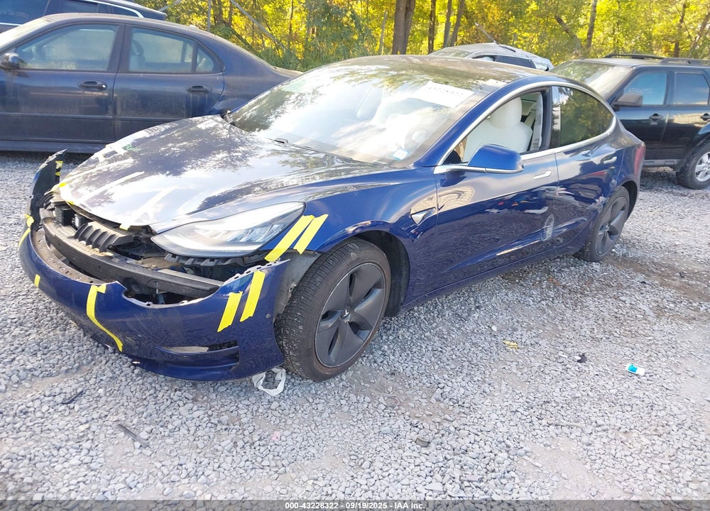 2019 TESLA MODEL 3 VIN: 5YJ3E1EB6KF192186