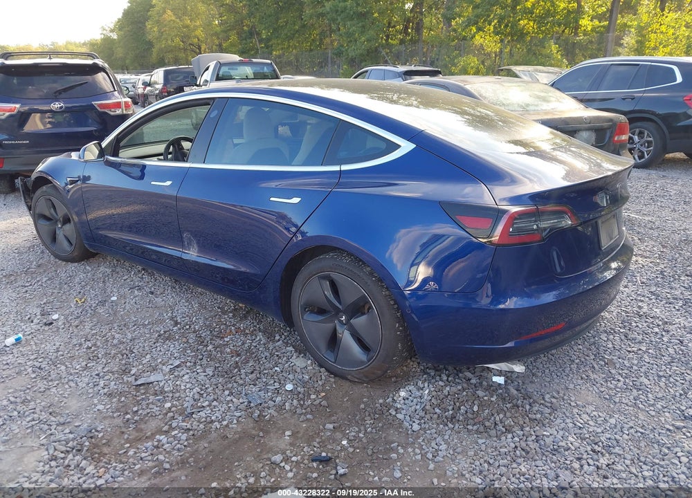 2019 TESLA MODEL 3 VIN: 5YJ3E1EB6KF192186