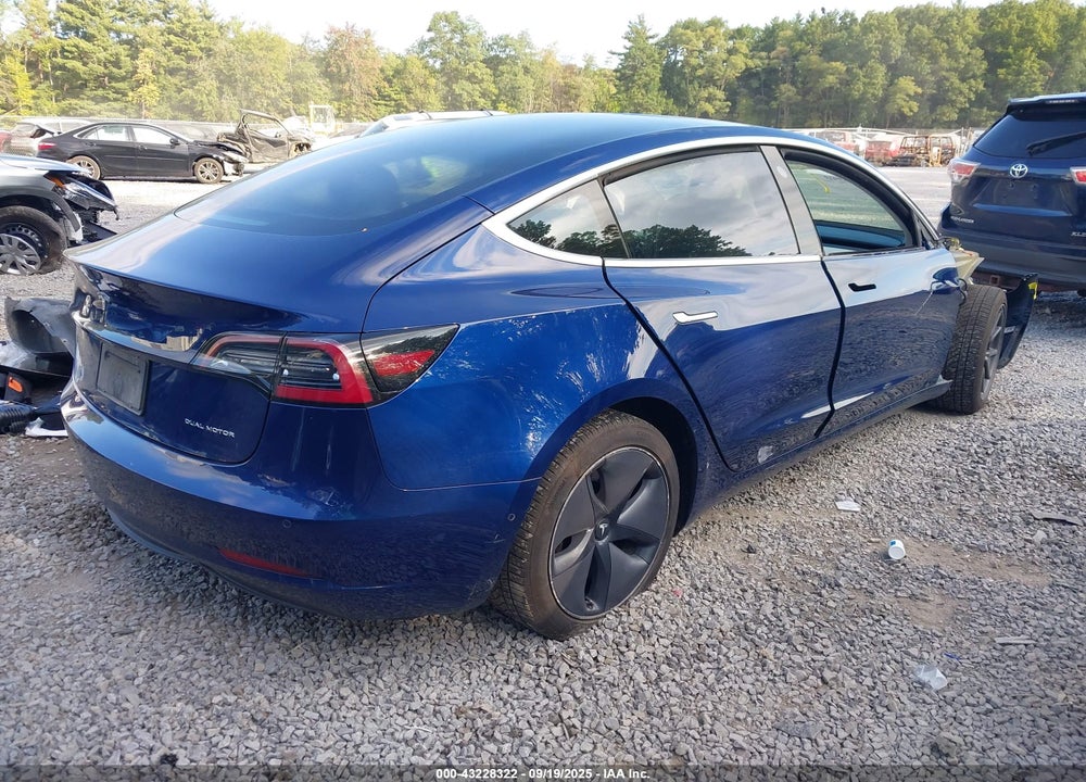 2019 TESLA MODEL 3 VIN: 5YJ3E1EB6KF192186
