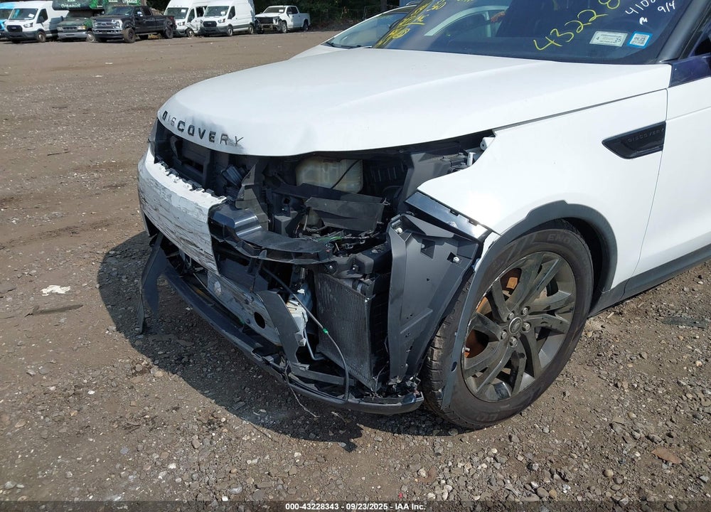 2019 LAND ROVER DISCOVERY VIN: SALRG2RV3K2410630