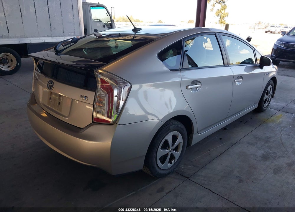 2014 TOYOTA PRIUS VIN: JTDKN3DU5E1749208