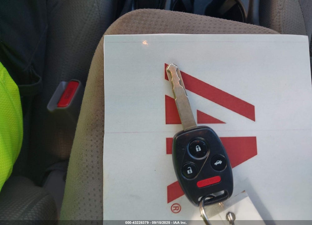 2012 HONDA CIVIC VIN: 2HGFG3B83CH516980