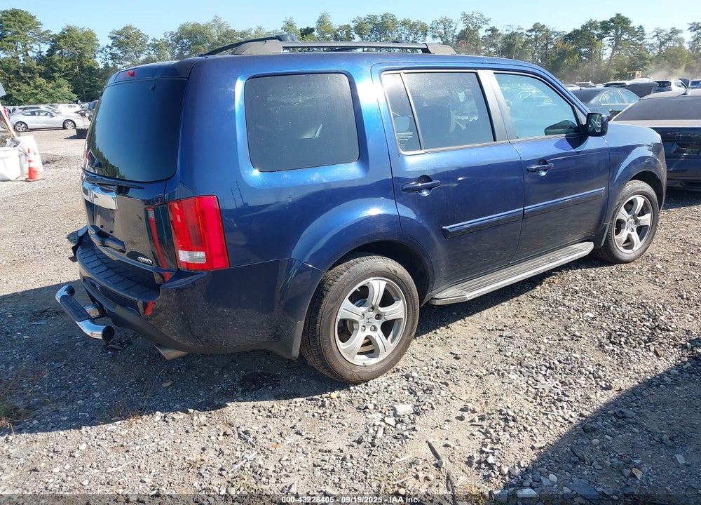 2015 HONDA PILOT VIN: 5FNYF4H56FB042093