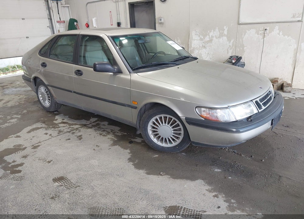 1995 SAAB 900 SE VIN: YS3DF55V4S2027025