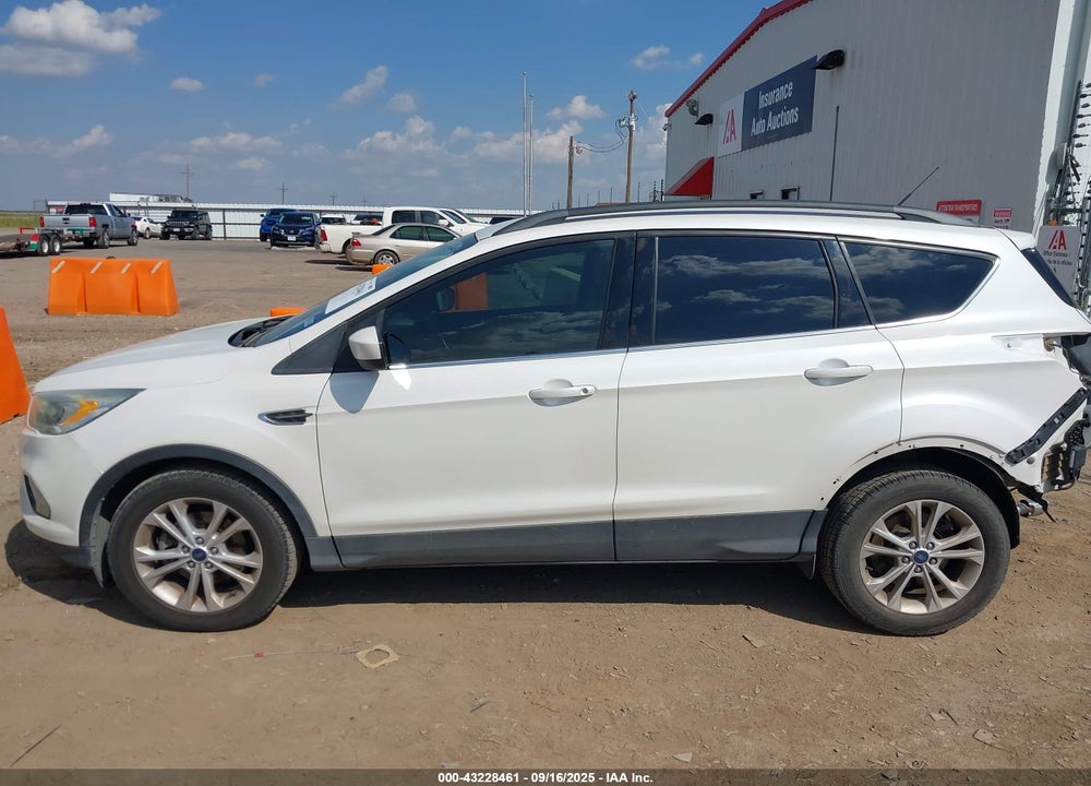 2017 FORD ESCAPE VIN: 1FMCU0GD8HUA15162