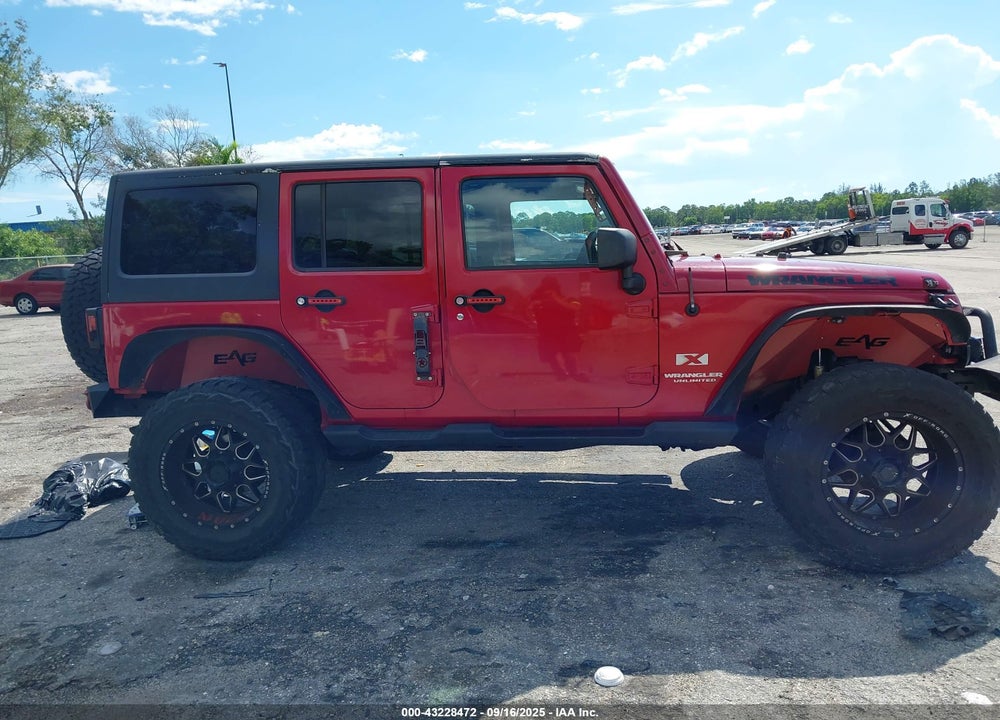 2008 JEEP WRANGLER UNLIMITED X VIN: 1J4GA39118L564138