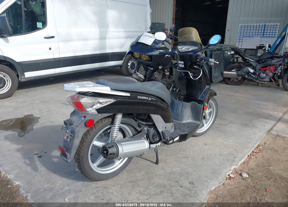 2009 KYMCO USA INC PEOPLE S/200 VIN: RFBD1H1139B250535