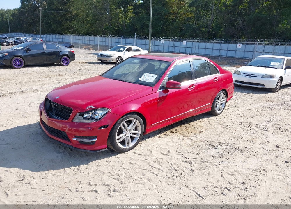 2013 MERCEDES-BENZ C 250 SPORT VIN: WDDGF4HB5DR272495