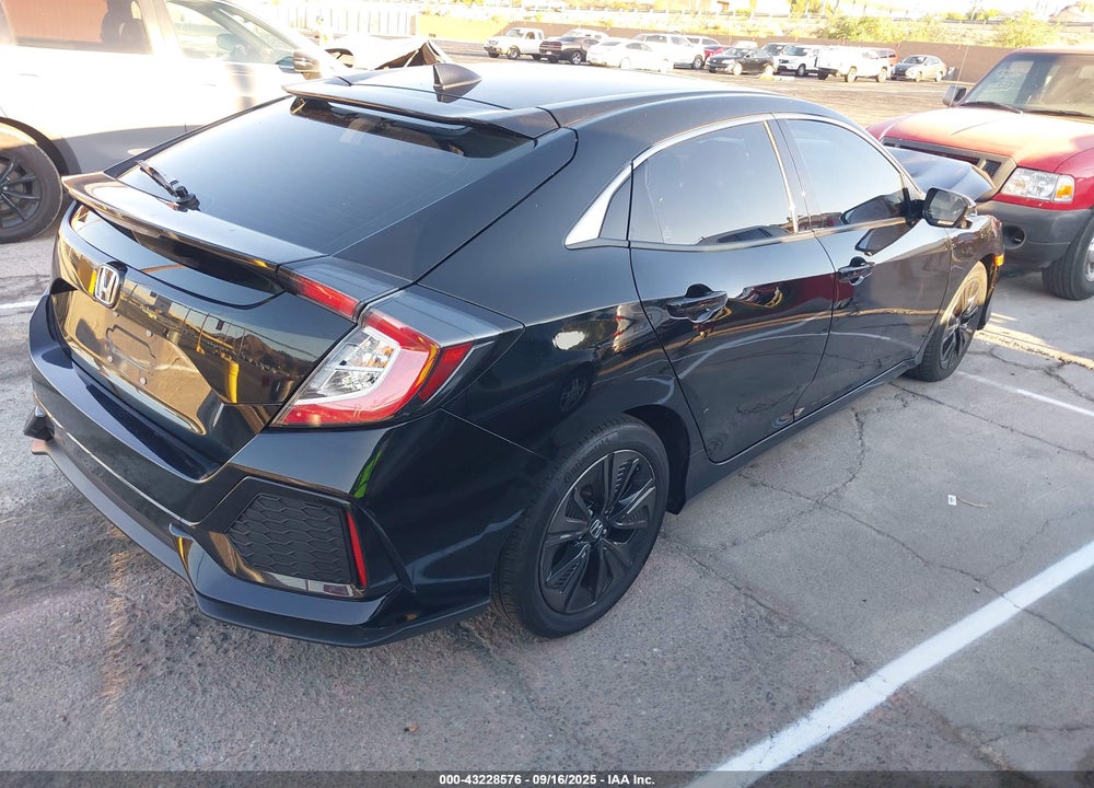 2019 HONDA CIVIC VIN: SHHFK7H84KU415381