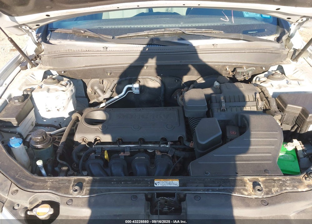 2012 HYUNDAI SANTA FE VIN: 5XYZGDAB2CG152208