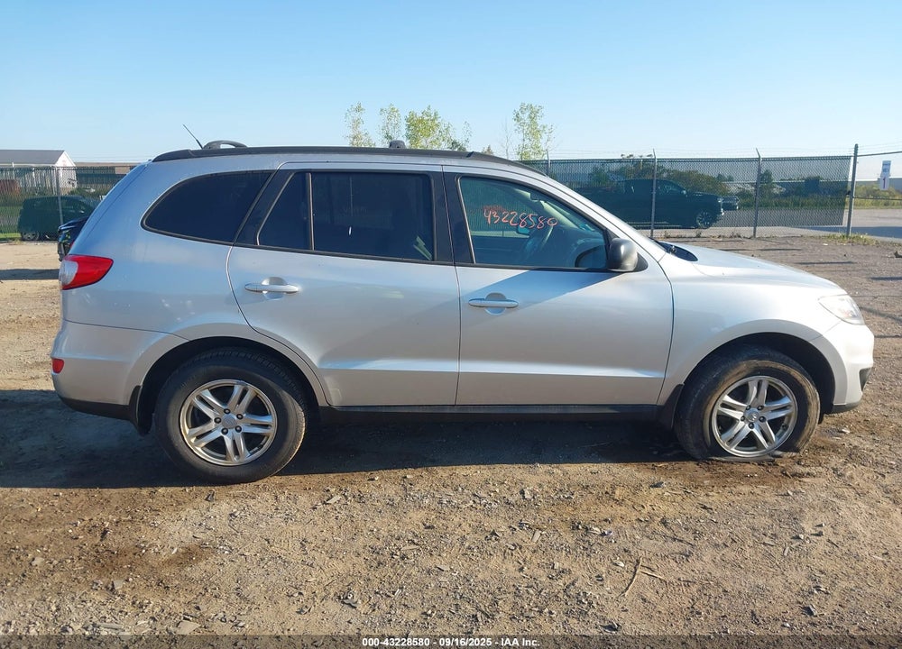 2012 HYUNDAI SANTA FE VIN: 5XYZGDAB2CG152208