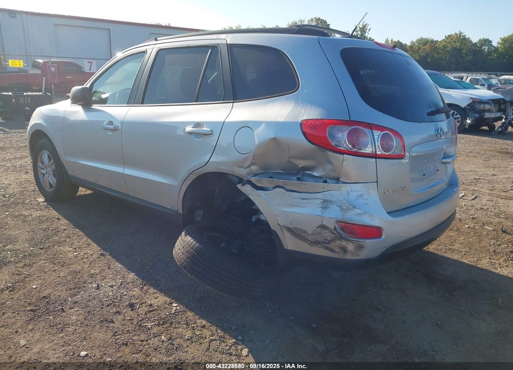 2012 HYUNDAI SANTA FE VIN: 5XYZGDAB2CG152208