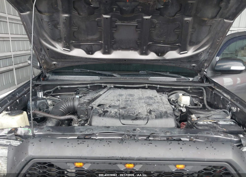 2015 TOYOTA TACOMA BASE V6 VIN: 5TFLU4EN9FX133854