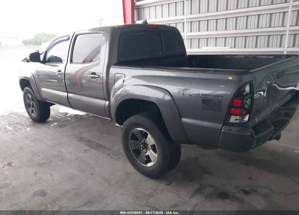 2015 TOYOTA TACOMA BASE V6 VIN: 5TFLU4EN9FX133854