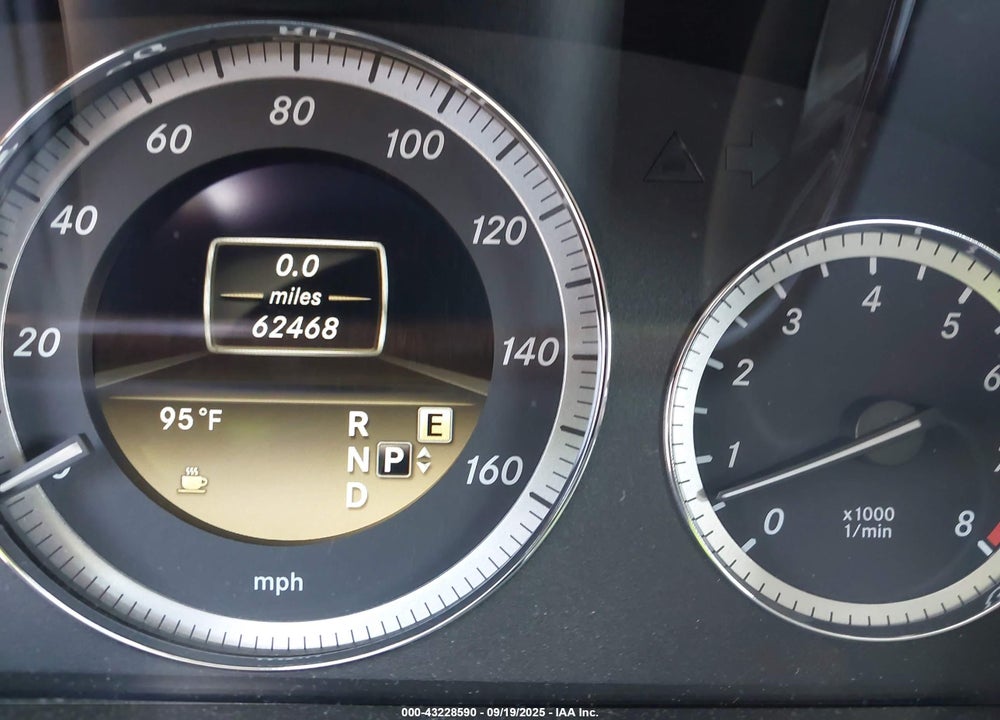 2012 MERCEDES-BENZ E-CLASS VIN: WDDHF8JB8CA630496