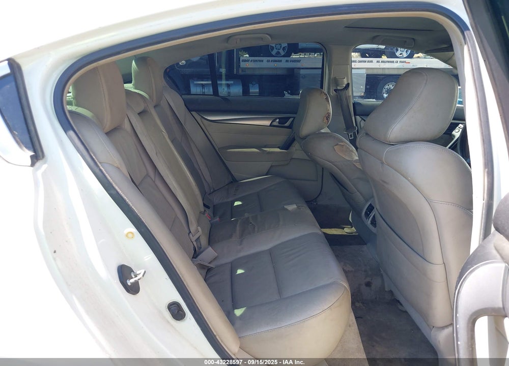 2010 ACURA TL VIN: 19UUA8F21AA021524