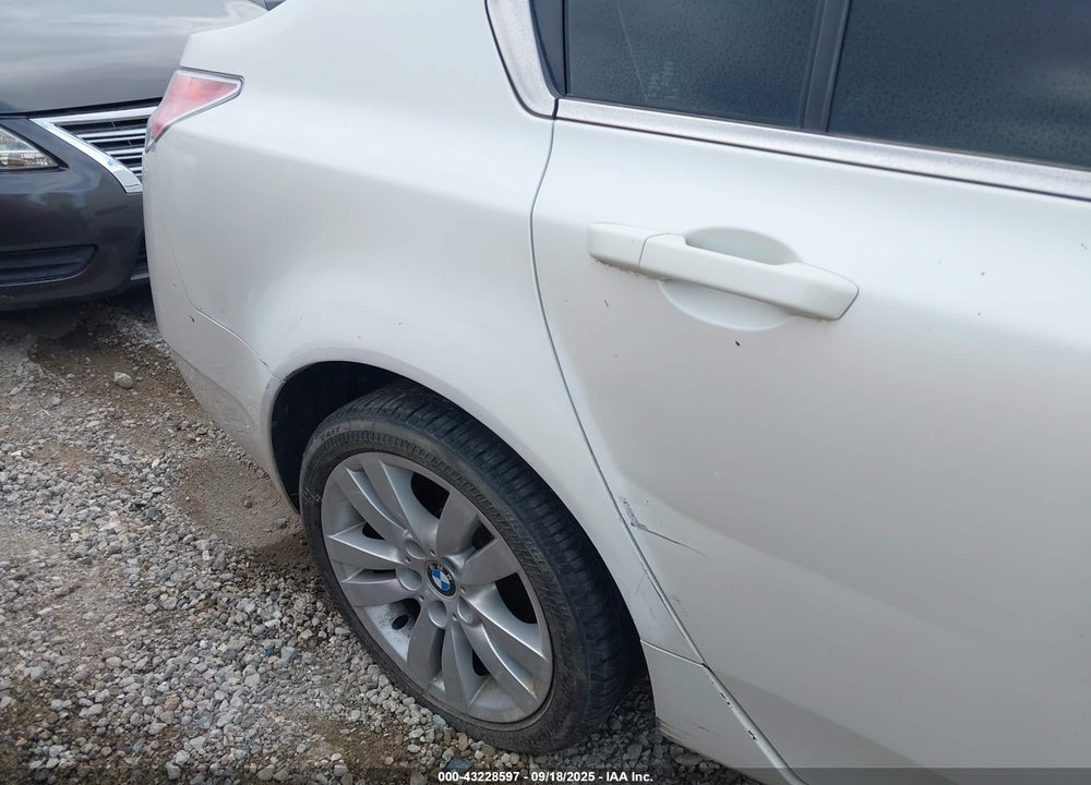 2010 ACURA TL VIN: 19UUA8F21AA021524