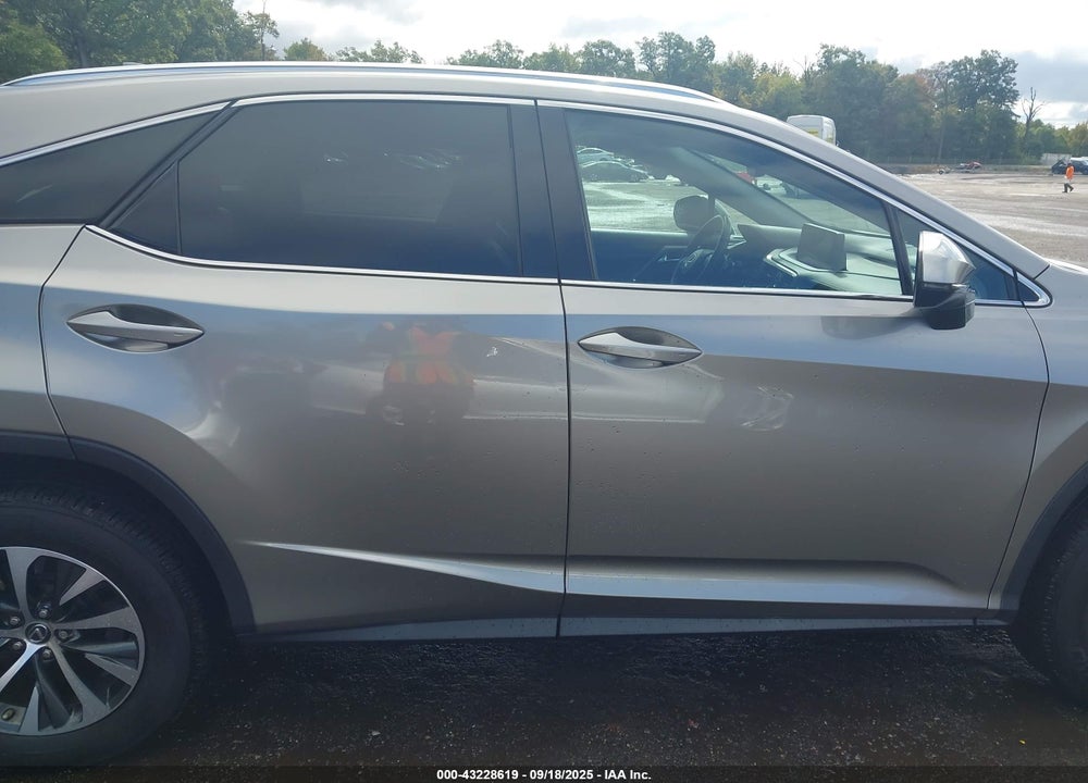 2021 LEXUS RX 350 VIN: 2T2HZMDA8MC270216