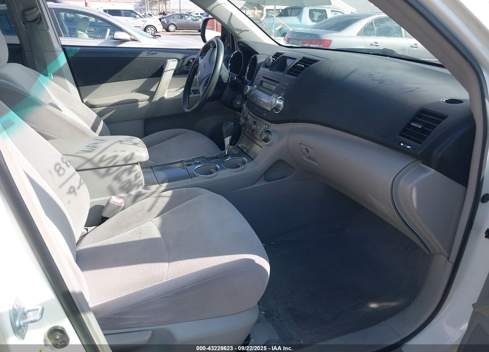 2010 TOYOTA HIGHLANDER VIN: JTEZA3EH7A2010286