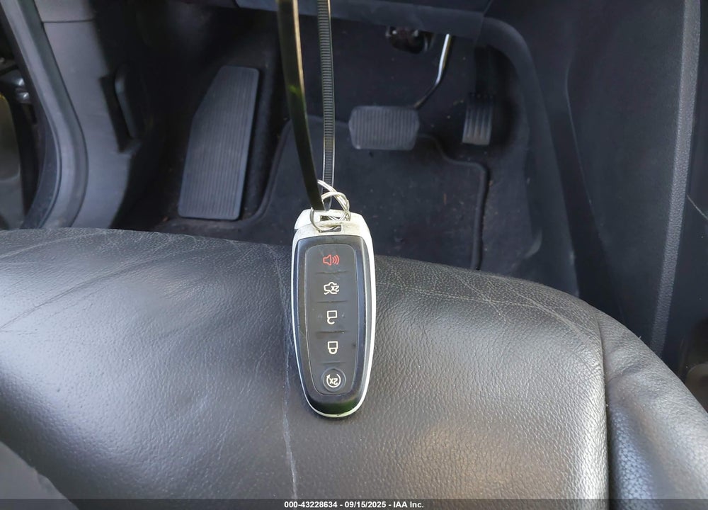 2015 FORD ESCAPE VIN: 1FMCU9JX9FUA58932