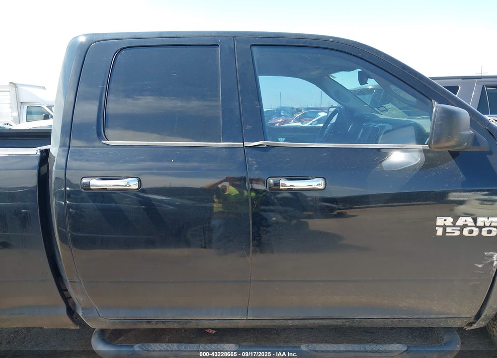 2014 RAM 1500 VIN: 1C6RR7GT9ES365110