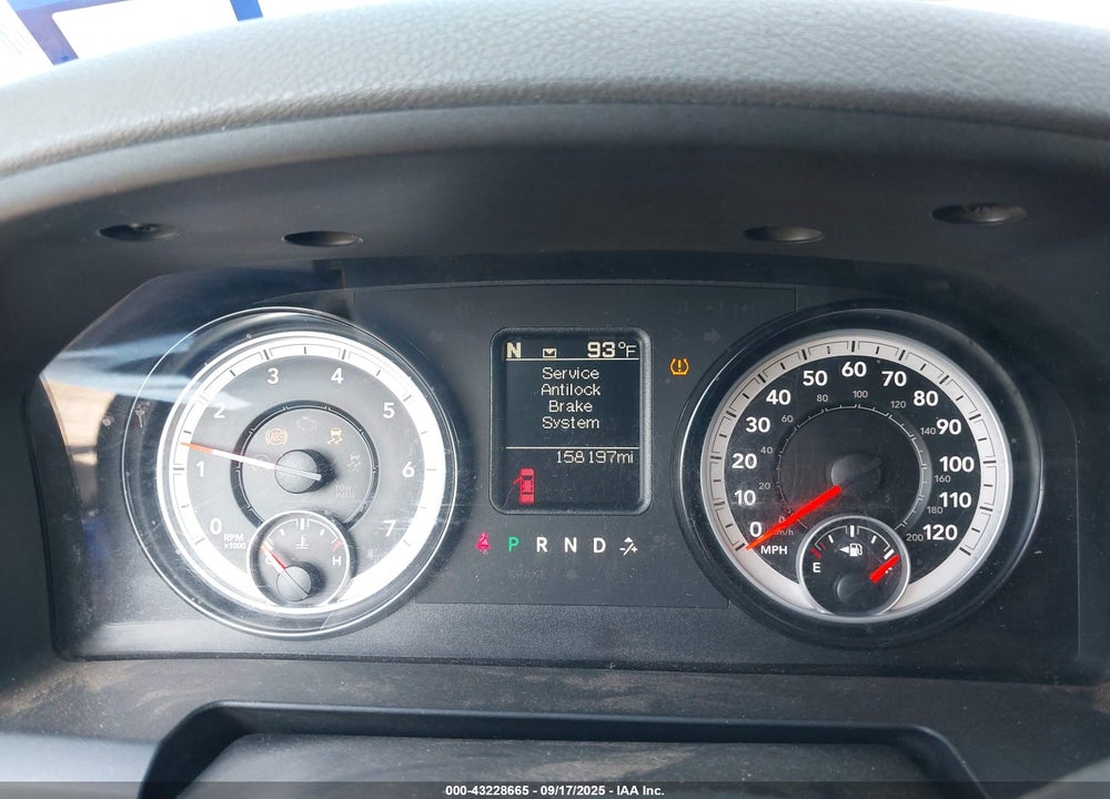 2014 RAM 1500 VIN: 1C6RR7GT9ES365110