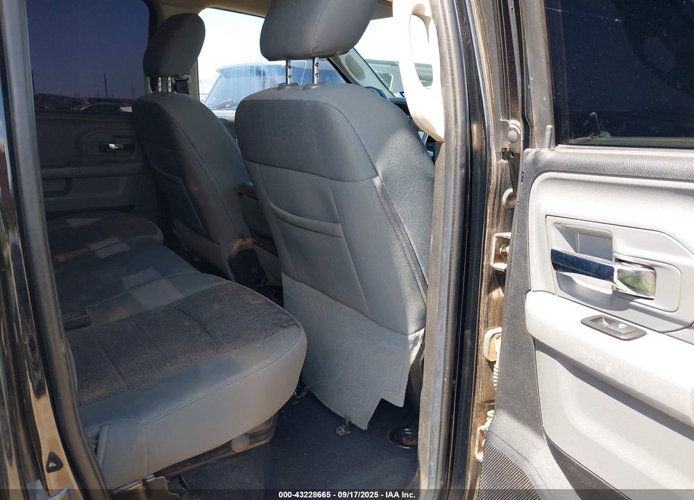 2014 RAM 1500 VIN: 1C6RR7GT9ES365110