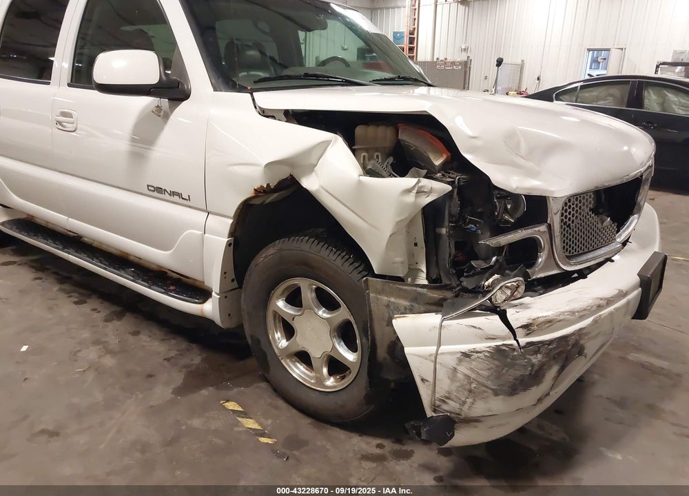 2002 GMC YUKON XL 1500 DENALI VIN: 1GKFK66U92J187029
